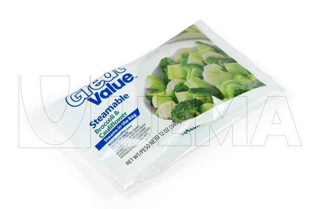 Envasado de fruta congelada en Vertical en bolsa almohadilla y film  laminado. — ULMA Packaging